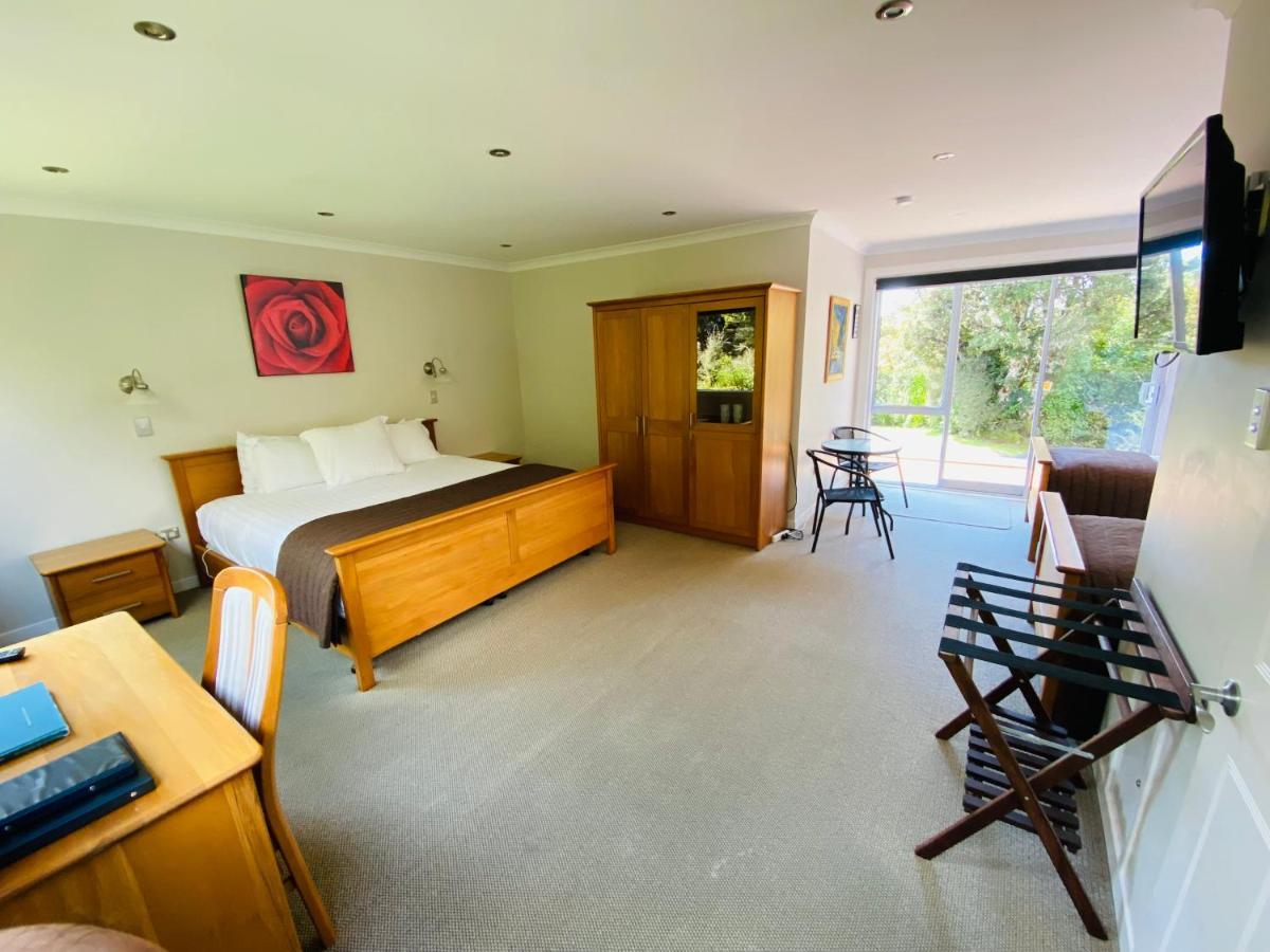 Ngati Ruanui Mountain House Hotel